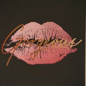 Meet your Posher, Nyla